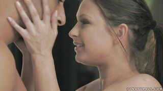 Olivia Netta - Deep Natural Anal