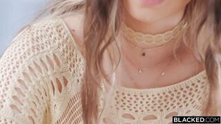 Aria Lee - spiritual guide