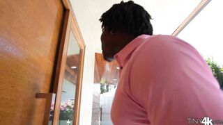 Allie Addison vs Louie Smalls